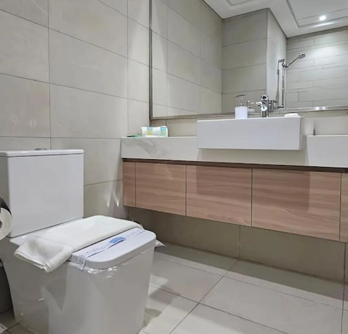 Egate - Studio - 1St Floor With Terrace - Dubai 31-109
