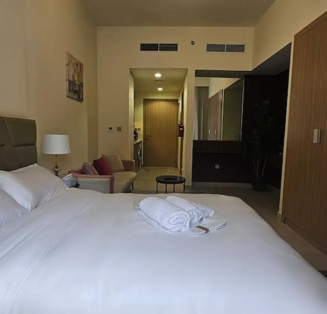 Egate - Studio - 1St Floor With Terrace - Dubai 31-109